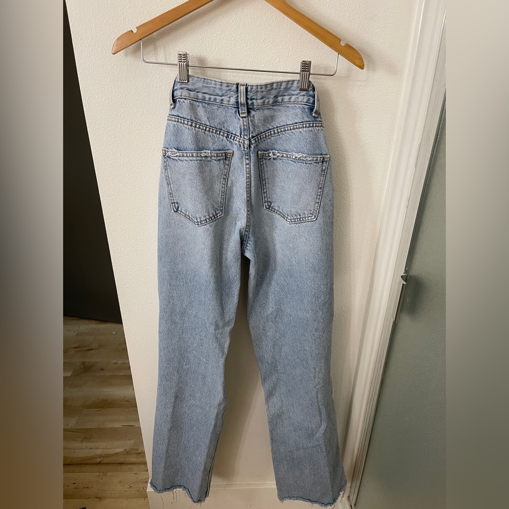 Zara High Rise Distressed Jean - Picture 3 of 3